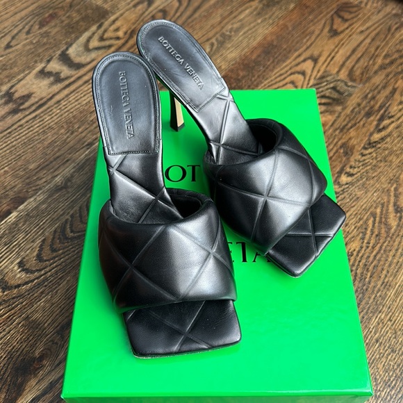 Bottega Veneta Leather Slides - Picture 1 of 10